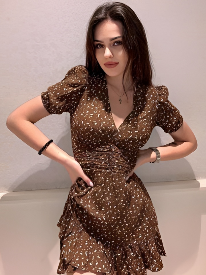 Василиса привлекальеная девушка из Невинномысска цена от 4000 руб