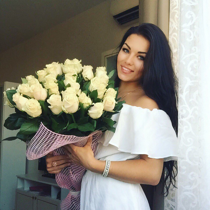 Стефани привлекальеная девушка из Невинномысска цена от 3500 руб