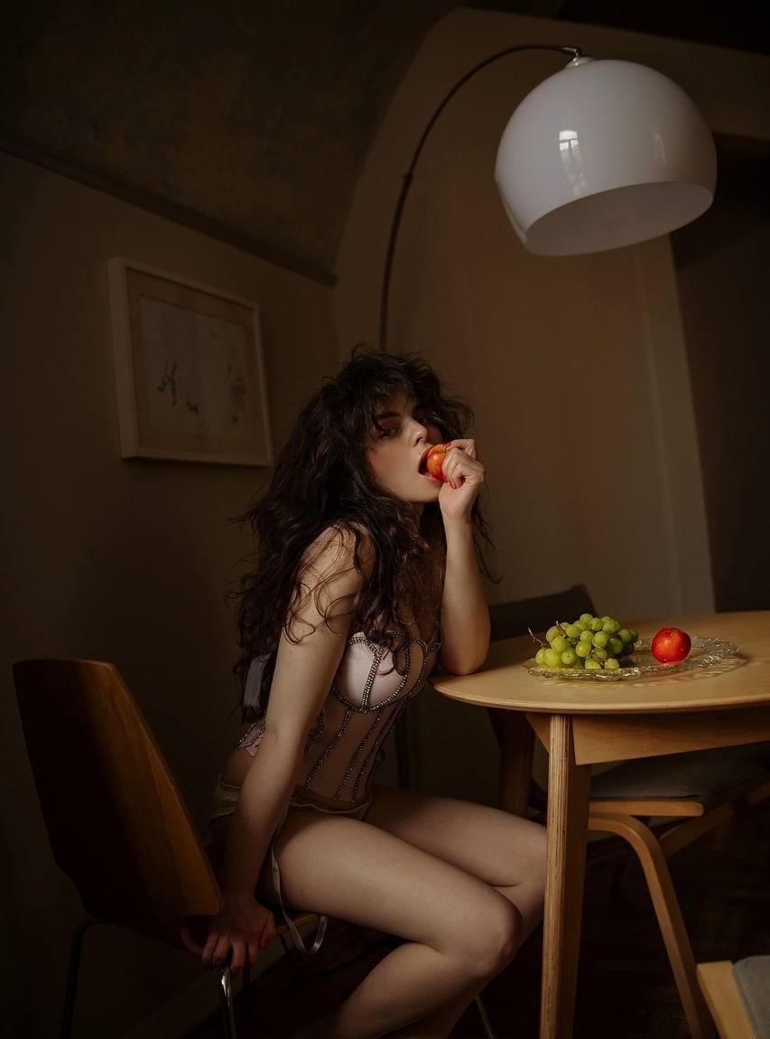 Таисия привлекальеная девушка из Невинномысска цена от 5000 руб