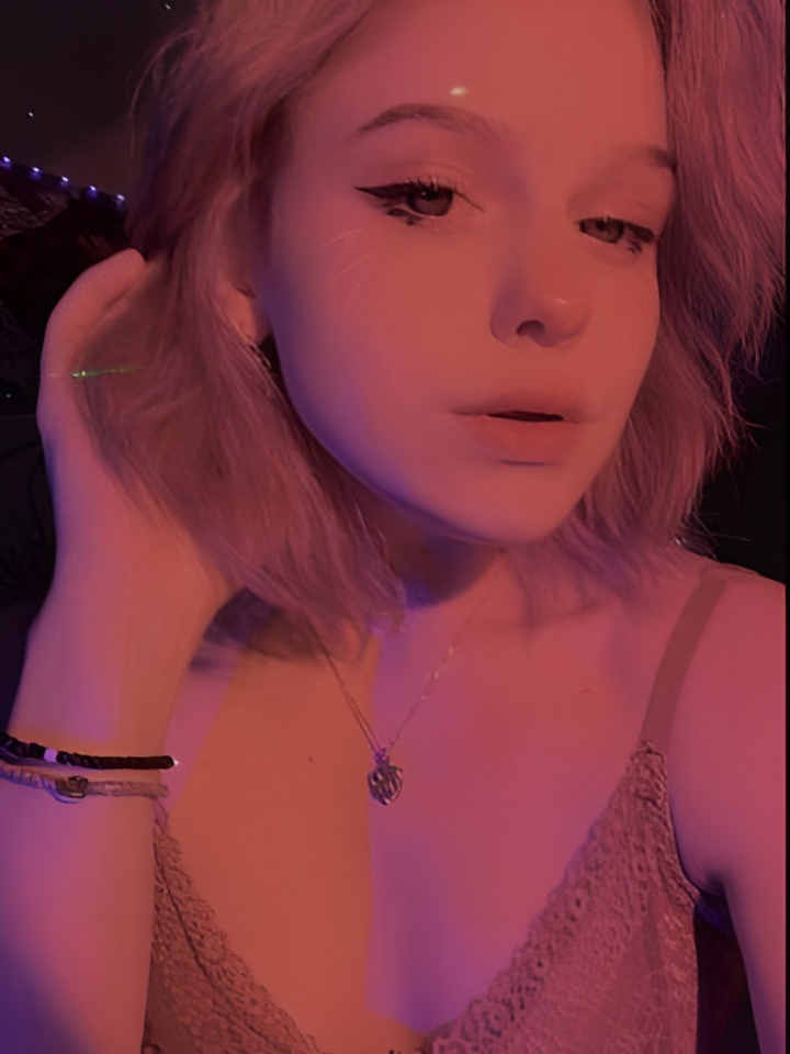 Индивидуалка Аврора, доступна для личного знакомства от 2500 руб