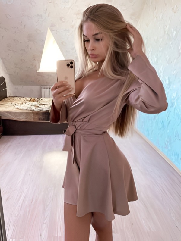 Леся привлекательная девушка из Невинномысска цена от 10000 руб