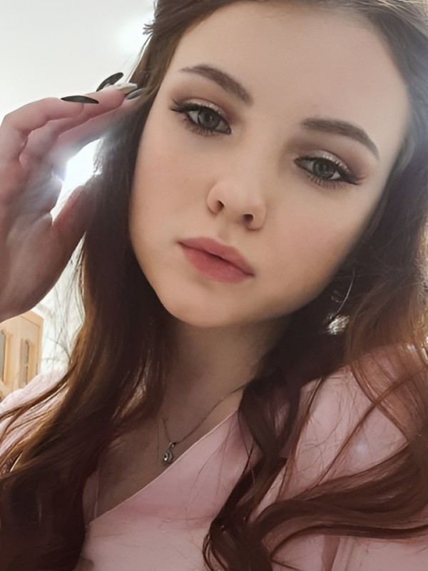 Любовь привлекательная девушка из Невинномысска цена от 3000 руб