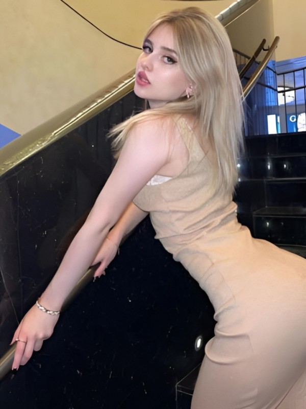 Василиса привлекательная девушка из Невинномысска цена от 5000 руб