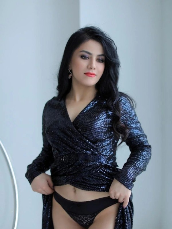 Лена привлекательная девушка из Невинномысска цена от 3500 руб